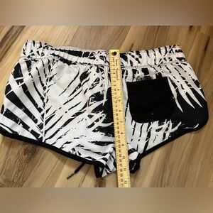 Roxy women’s board shorts